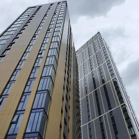 Stylish 2 Bed On Broad Street! Apartment *