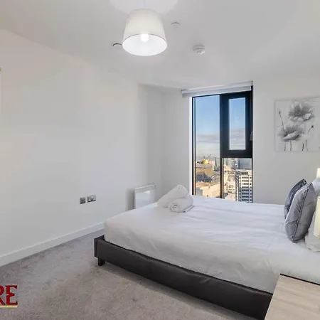 Stylish 2 Bed On Broad Street! Apartment *